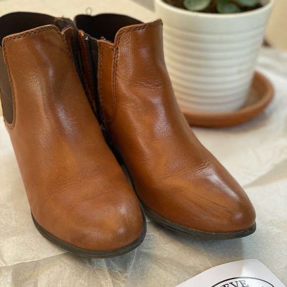 Steve Madden Rozamare Boots - Picture 3 of 7